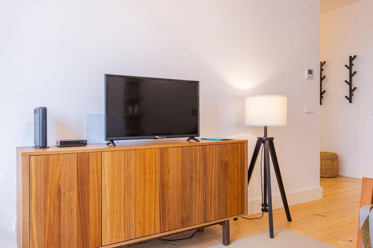 Modern Rustic Flat In Santos By Lovelystay Lisboa Ngoại thất bức ảnh